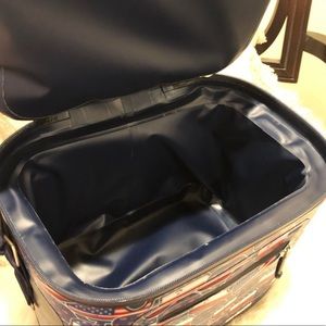 Vineyard vines cooler!